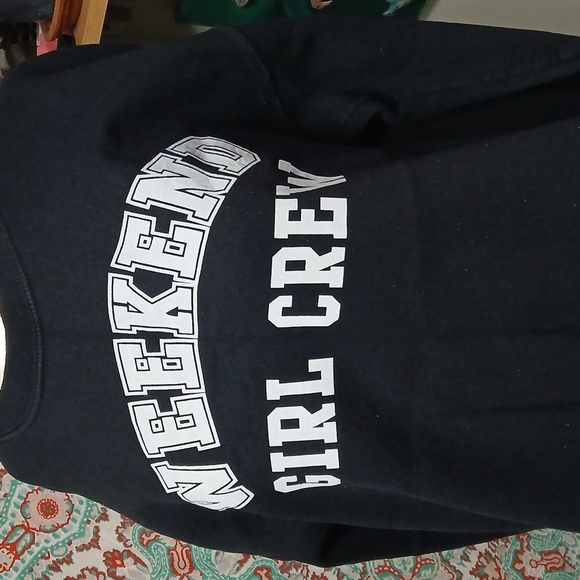 Freeze Weekend Girl Crew Sweater, Size M - Picture 7 of 9